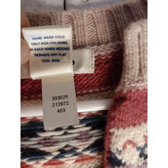 Old Navy Sweater Women S Purple Pink Floral Wool Blend Pullover V Neck Fair Isle - Picture 4 of 5
